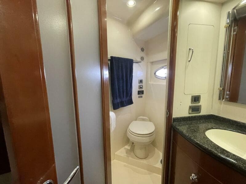 2006 Carver 56 VOYAGER