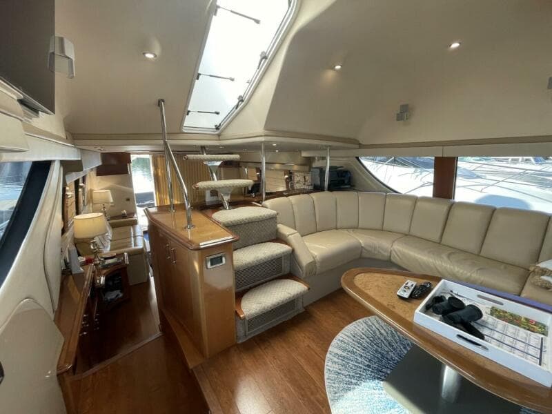 2006 Carver 56 VOYAGER