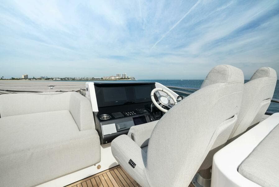 2022 Azimut S8