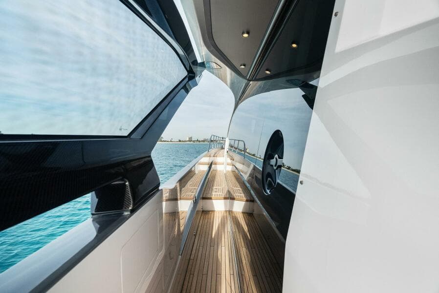 2022 Azimut S8
