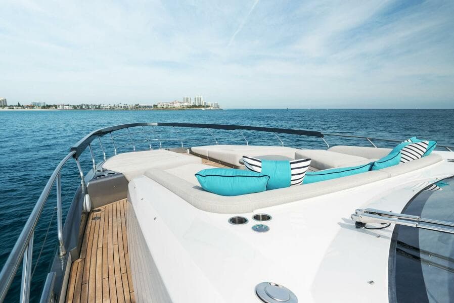 2022 Azimut S8