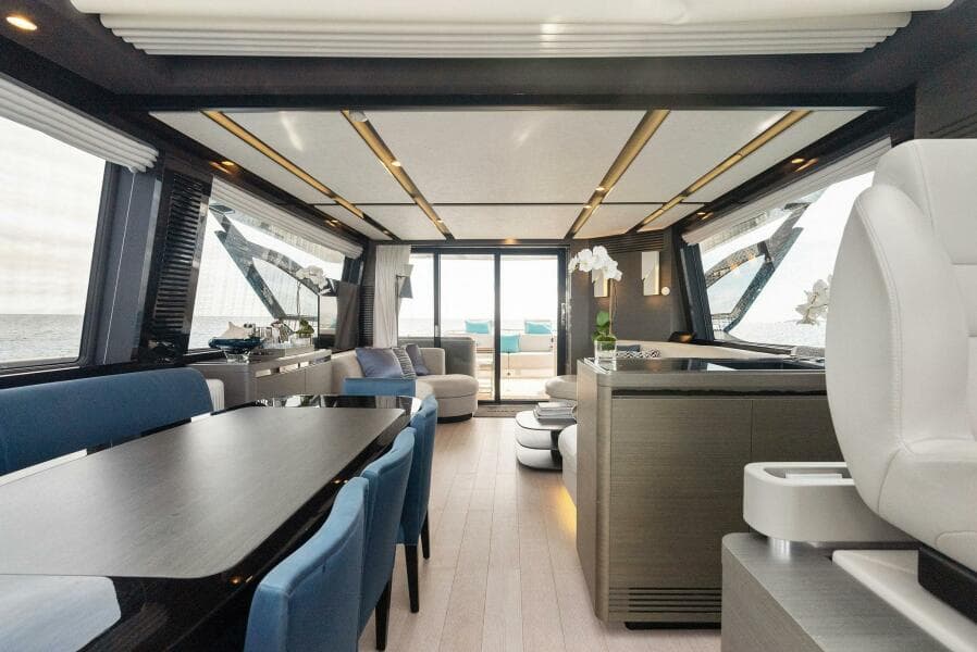 2022 Azimut S8