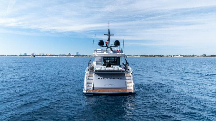 2022 Azimut S8