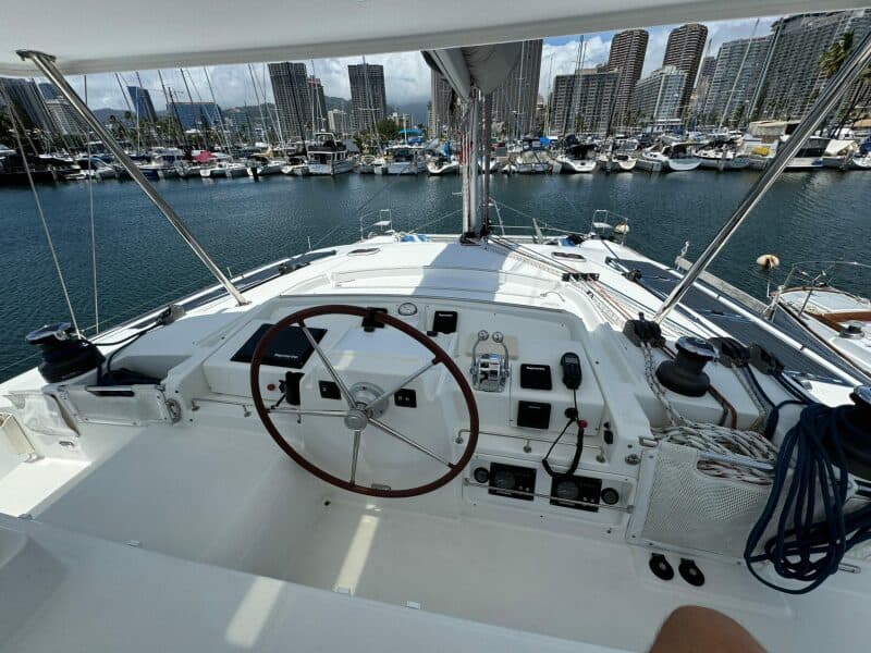 2010-lagoon-440-sail-9322643-20240529094952190-1_XLARGE.jpg