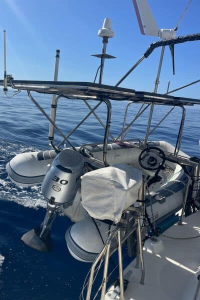 2010-lagoon-440-sail-9677744-20250208063546051-1_XLARGE.jpg