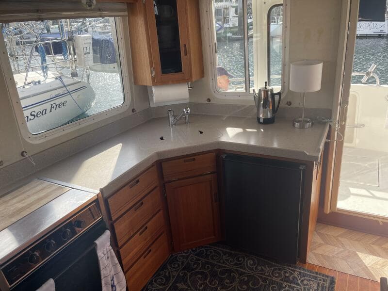 2005 Nordic Tugs 37