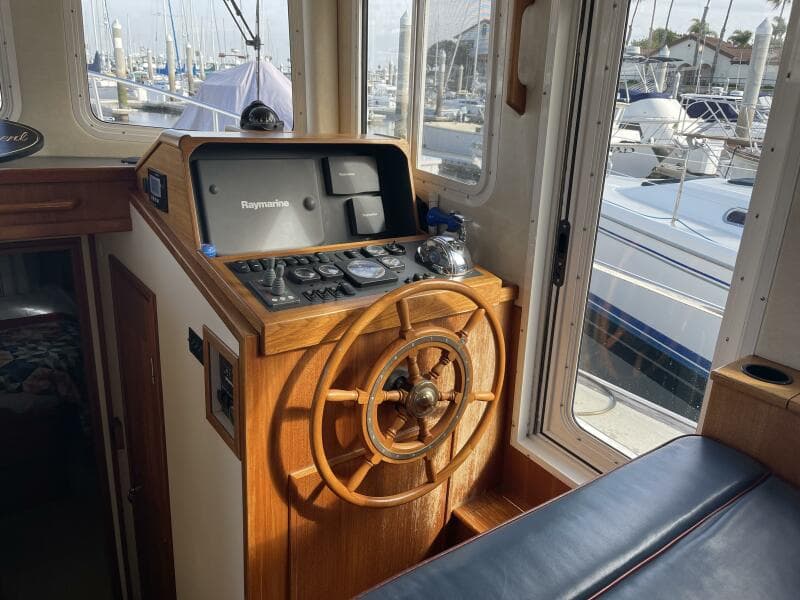 2005 Nordic Tugs 37