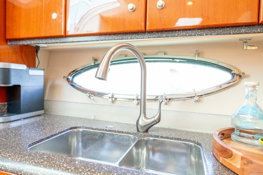 2007 Formula 45 Yacht