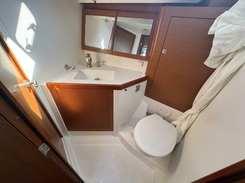 2015 Beneteau Oceanis 45