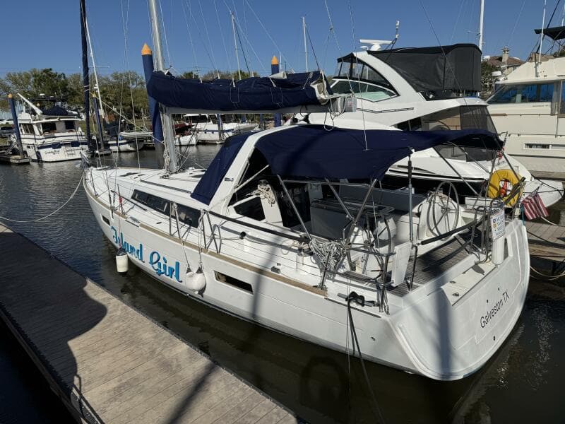 2015 Beneteau Oceanis 45