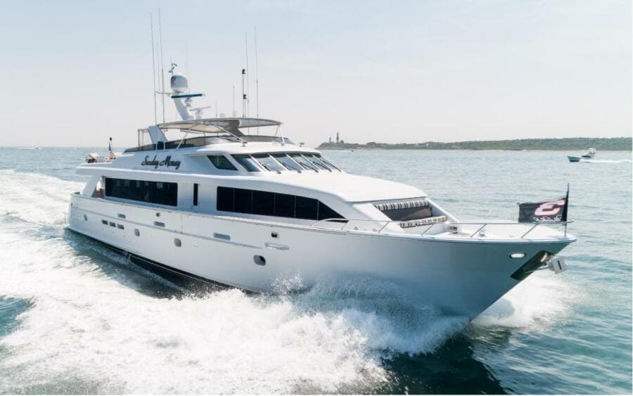 2001 Hatteras 100 Motor Yacht