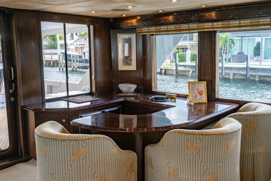 2001 Hatteras 100 Motor Yacht
