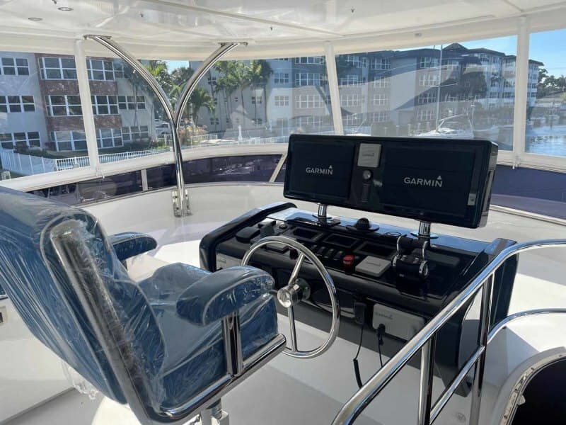 Flybridge Helm