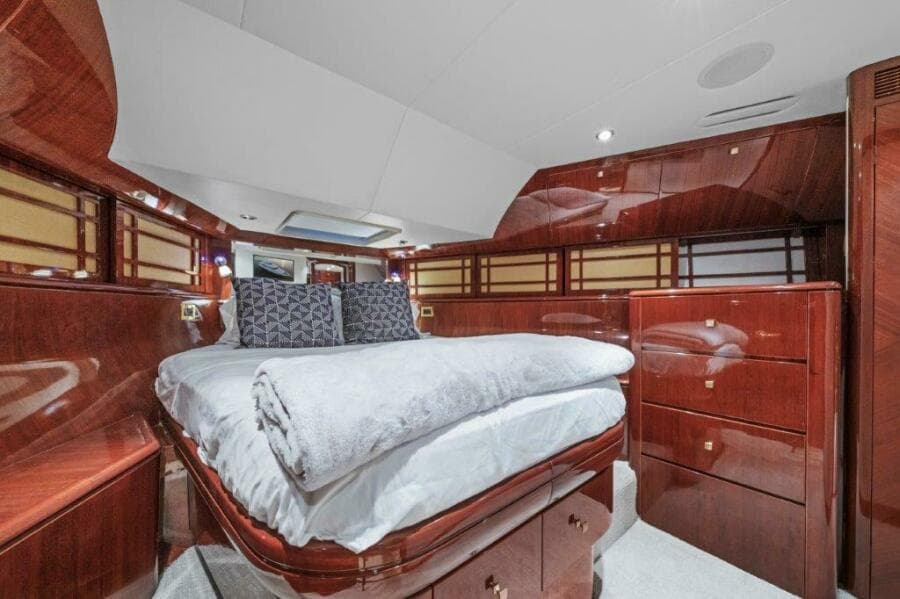 2006 Cheoy Lee Motoryacht