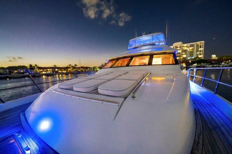 2006 Cheoy Lee Motoryacht