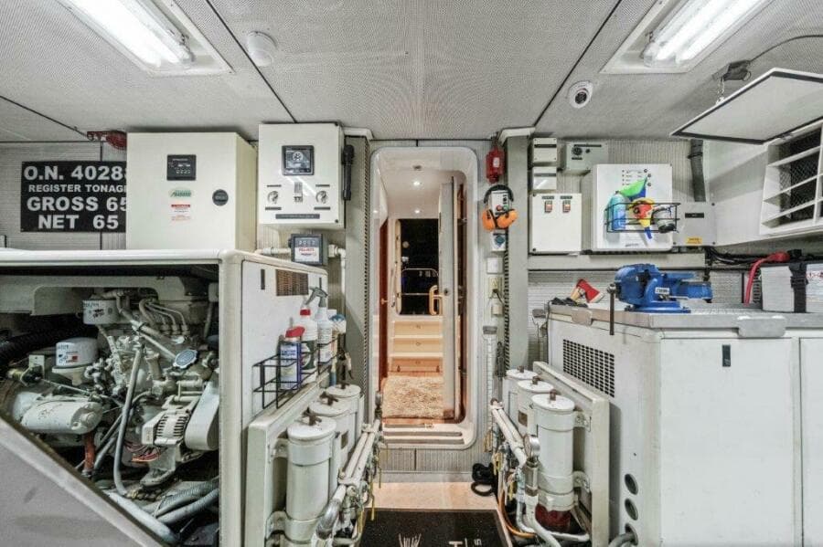2006 Cheoy Lee Motoryacht