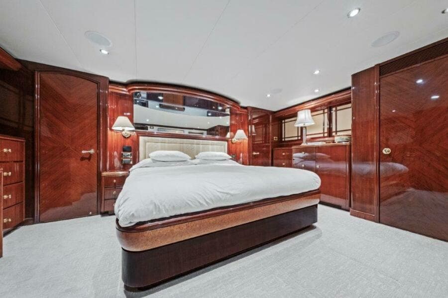 2006 Cheoy Lee Motoryacht