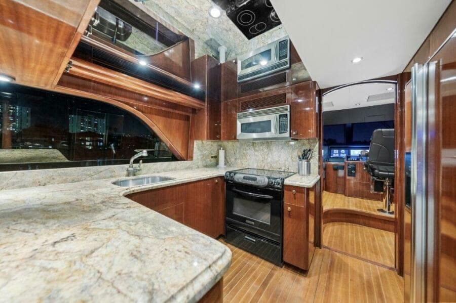 2006 Cheoy Lee Motoryacht