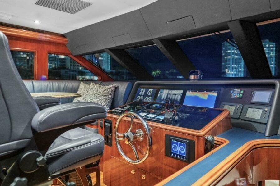 2006 Cheoy Lee Motoryacht