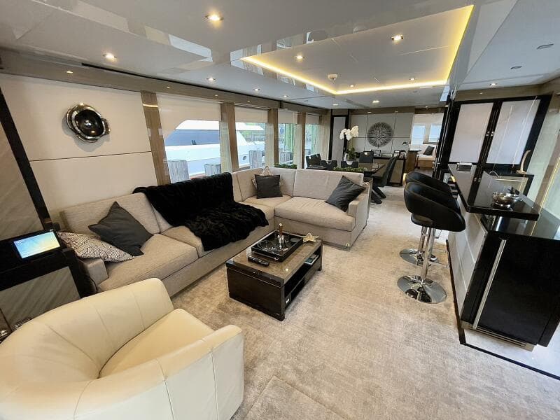 2021 Hargrave Skylounge Flush Deck