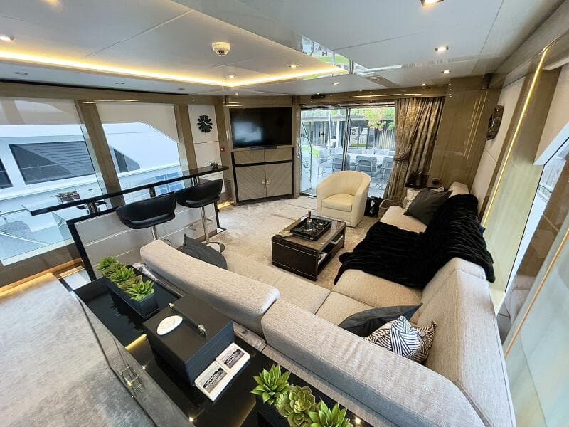 2021 Hargrave Skylounge Flush Deck