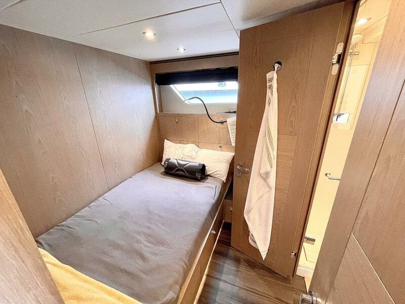 2021 Hargrave Skylounge Flush Deck