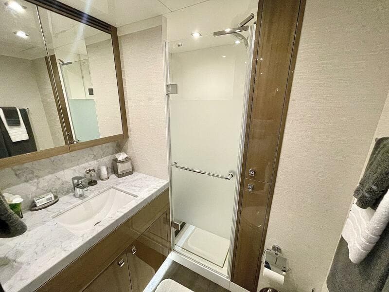 2021 Hargrave Skylounge Flush Deck