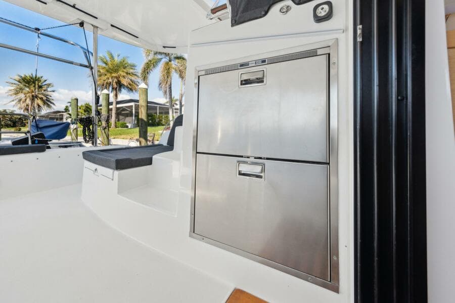 2019-lagoon-42-sail-9680095-20250213052953520-1_XLARGE.jpg