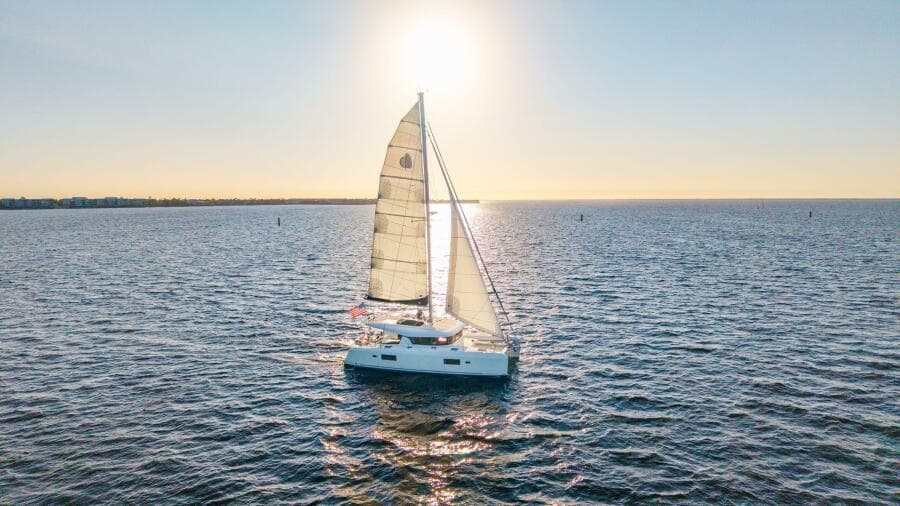 2019-lagoon-42-sail-9680095-20250213053206827-1_XLARGE.jpg