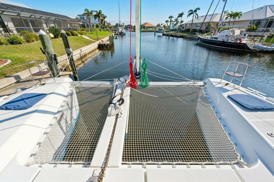 2019-lagoon-42-sail-9680095-20250213052903567-1_XLARGE.jpg