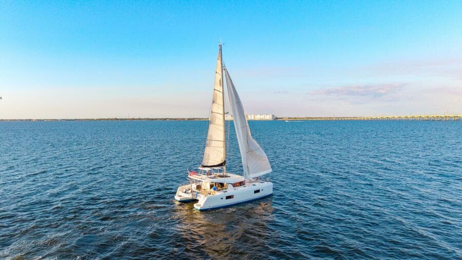 2019-lagoon-42-sail-9680095-20250213052814165-1_XLARGE.jpg