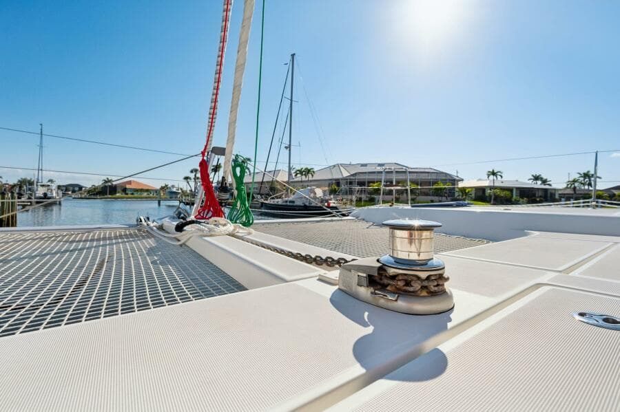 2019-lagoon-42-sail-9680095-20250213052901523-1_XLARGE.jpg