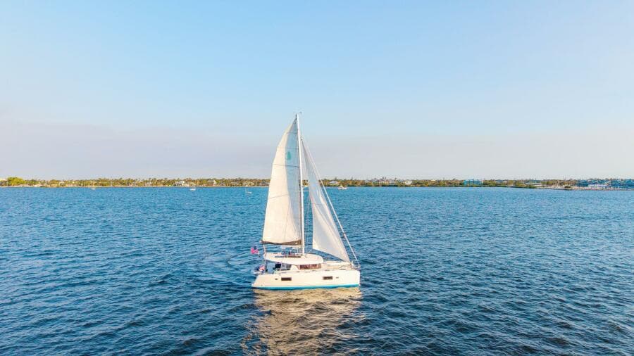 2019-lagoon-42-sail-9680095-20250213053210817-1_XLARGE.jpg