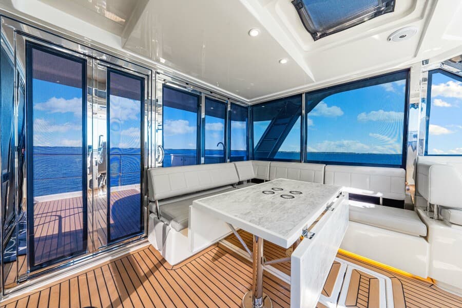 2022 Aquila 54 Yacht