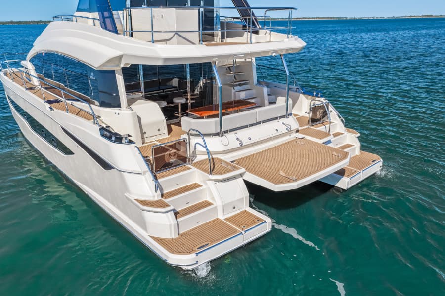 2022 Aquila 54 Yacht
