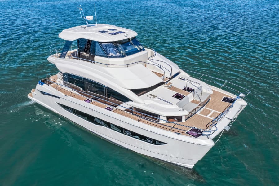 2022 Aquila 54 Yacht