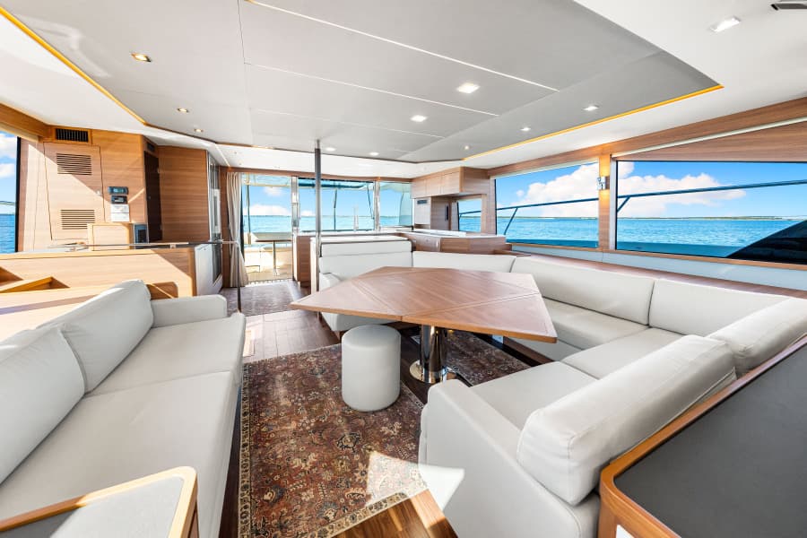 2022 Aquila 54 Yacht