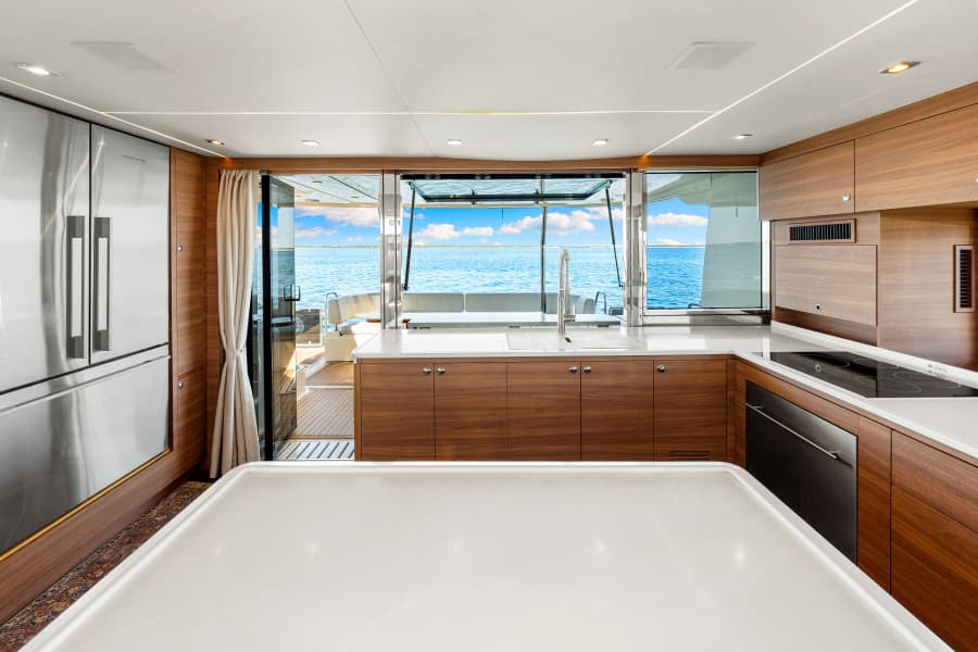 2022 Aquila 54 Yacht
