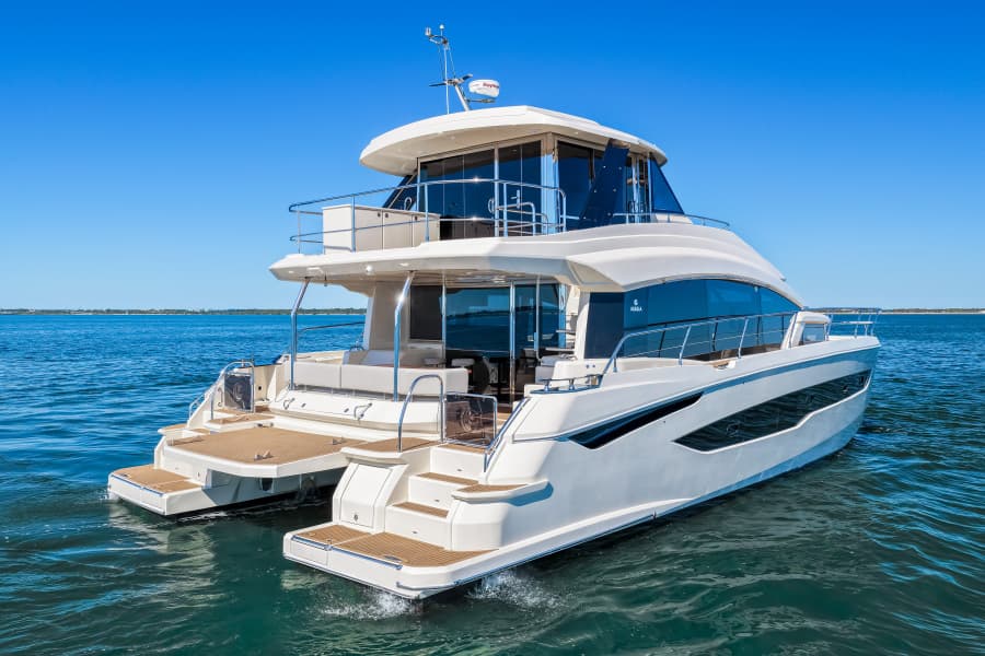 2022 Aquila 54 Yacht