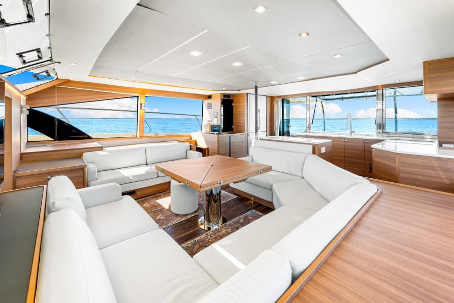 2022 Aquila 54 Yacht