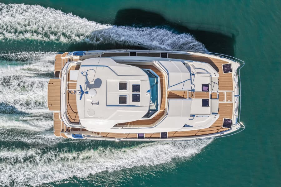 2022 Aquila 54 Yacht
