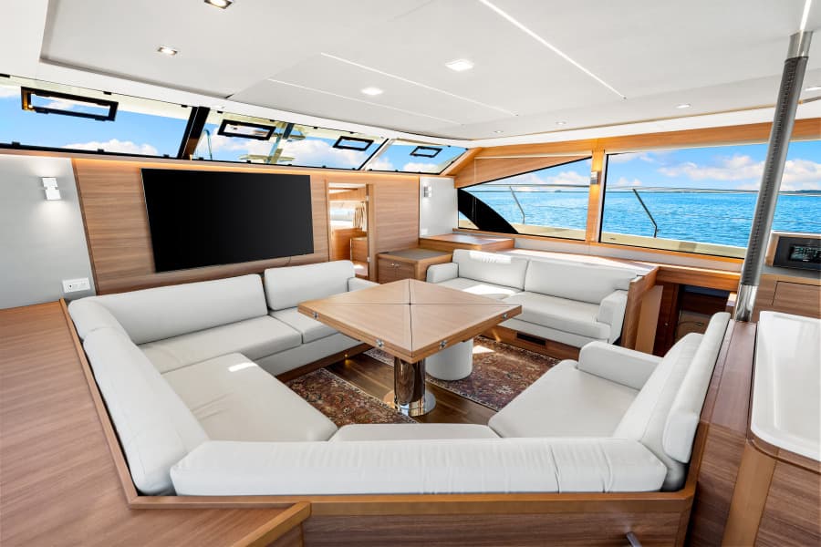 2022 Aquila 54 Yacht