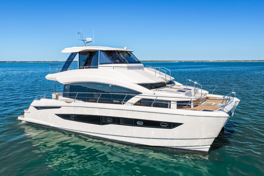2022 Aquila 54 Yacht