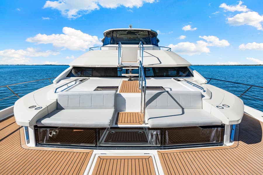 2022 Aquila 54 Yacht