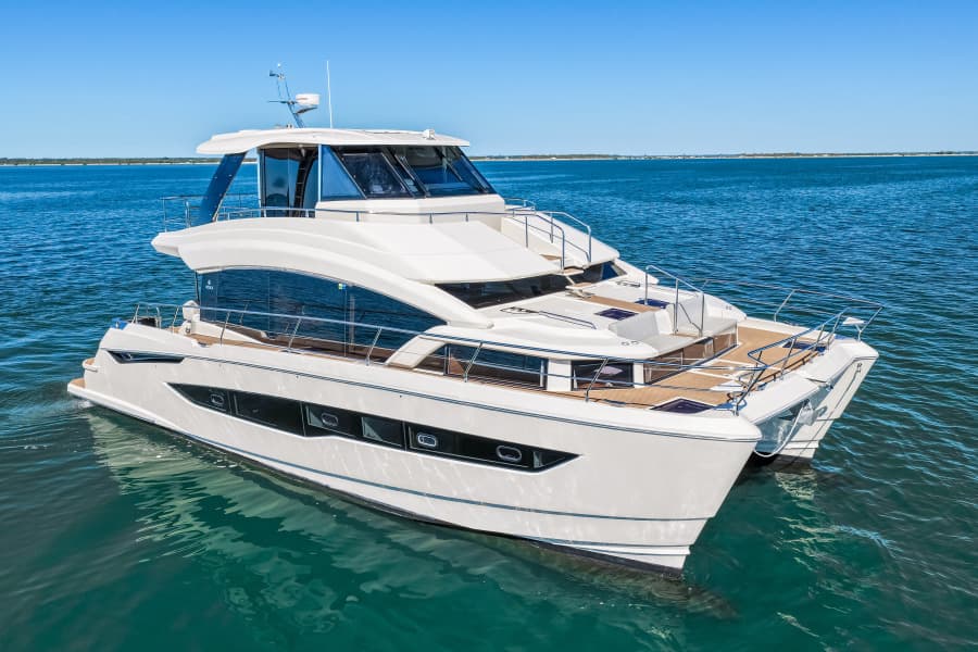 2022 Aquila 54 Yacht