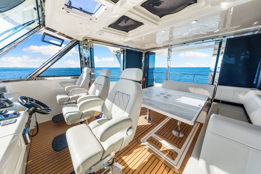 2022 Aquila 54 Yacht