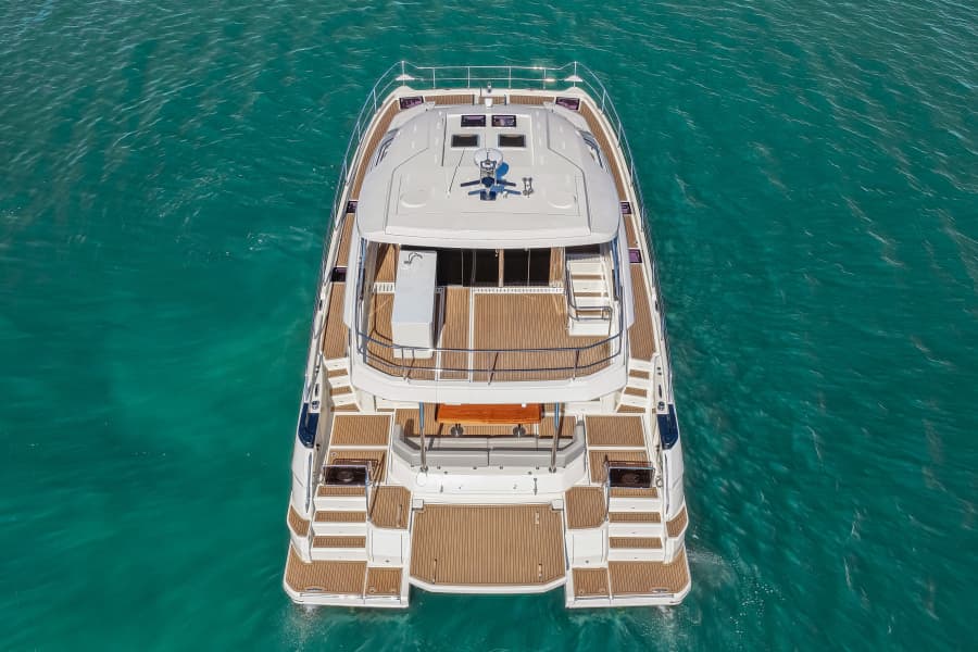 2022 Aquila 54 Yacht