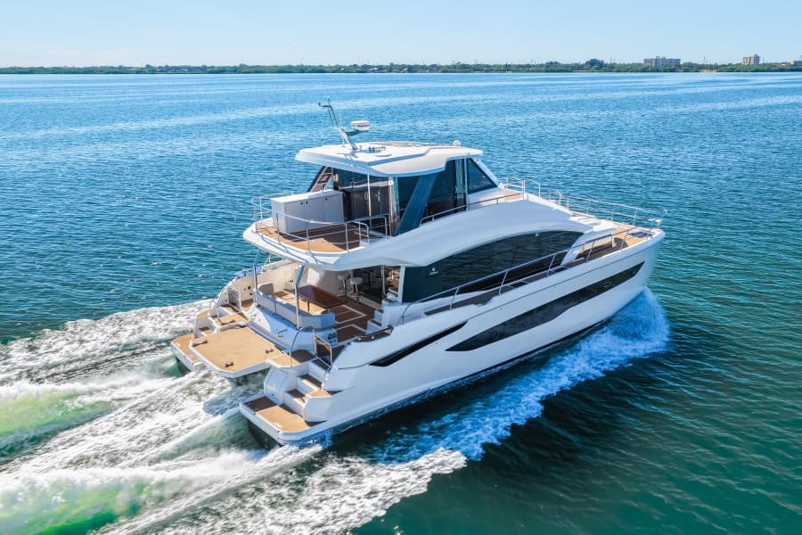 2022 Aquila 54 Yacht