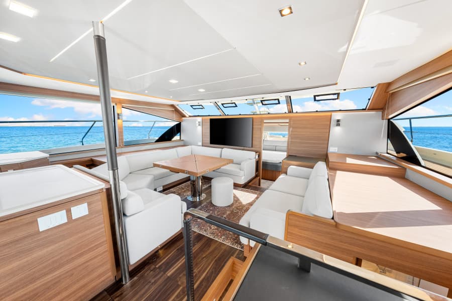 2022 Aquila 54 Yacht