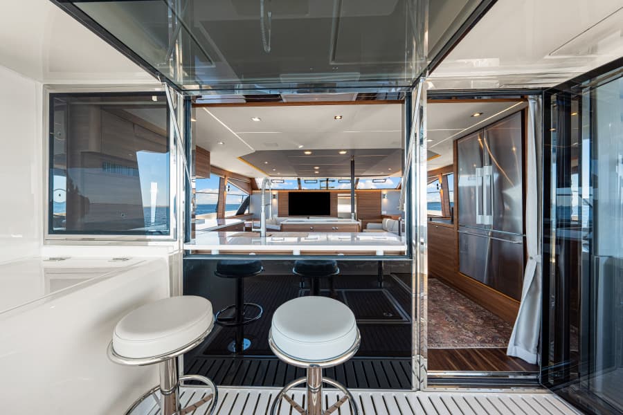 2022 Aquila 54 Yacht
